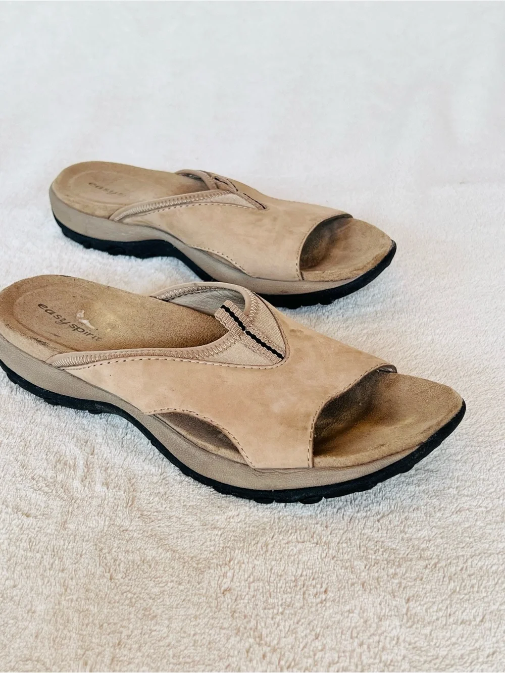 Easy Spirit Tan Taupe Nubuck Leather Slip-On Wedge Sandals Size 6